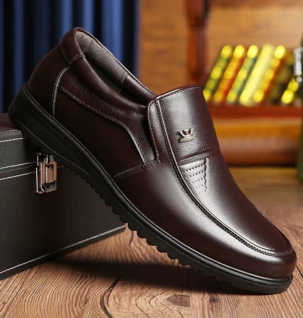 Men's Casual Leather Shoes Slip-on Soft Sole Soft Leather